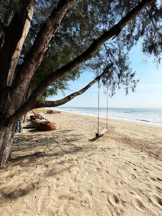 Mumsa Beach Resort & Restaurant Ban Huai Yang Exterior photo